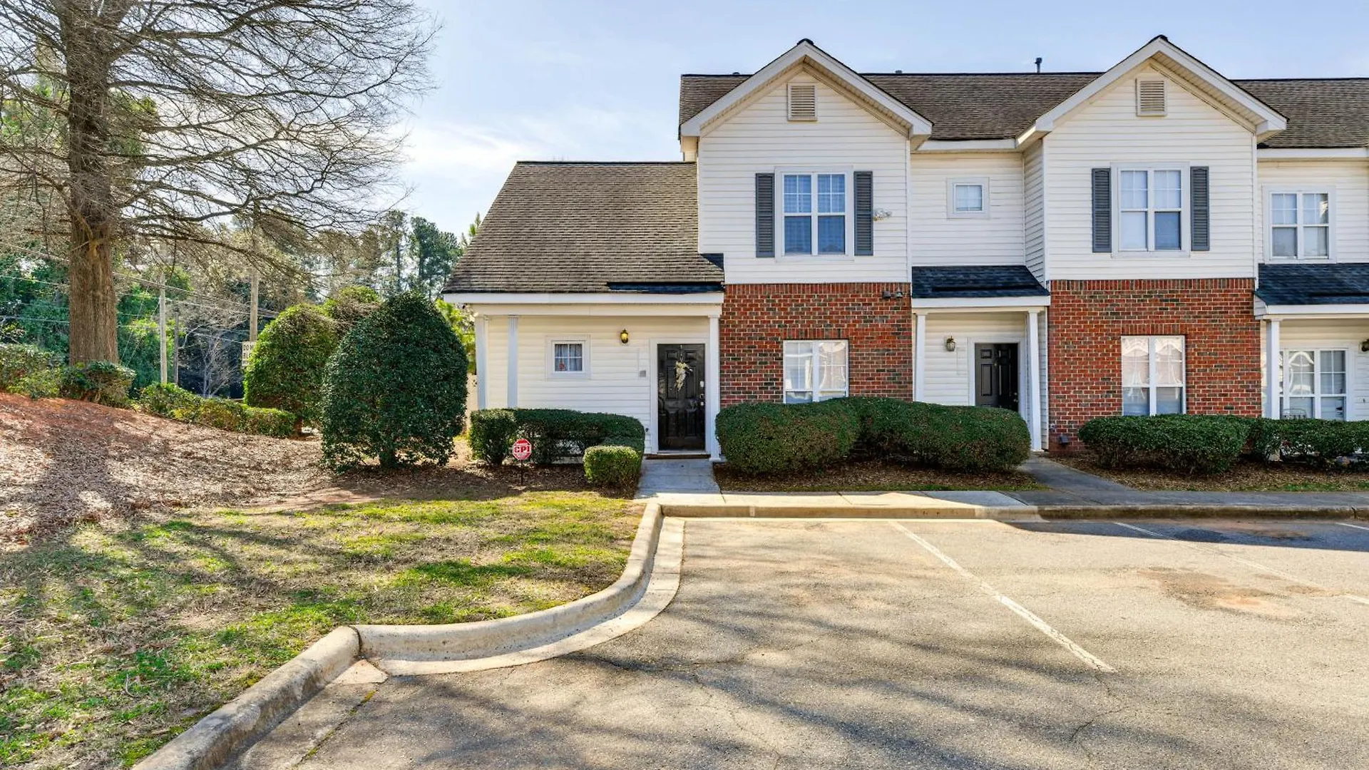 Charlotte Abode About 9 Mi To Bank Of America Stadium! 0*,  Stati Uniti